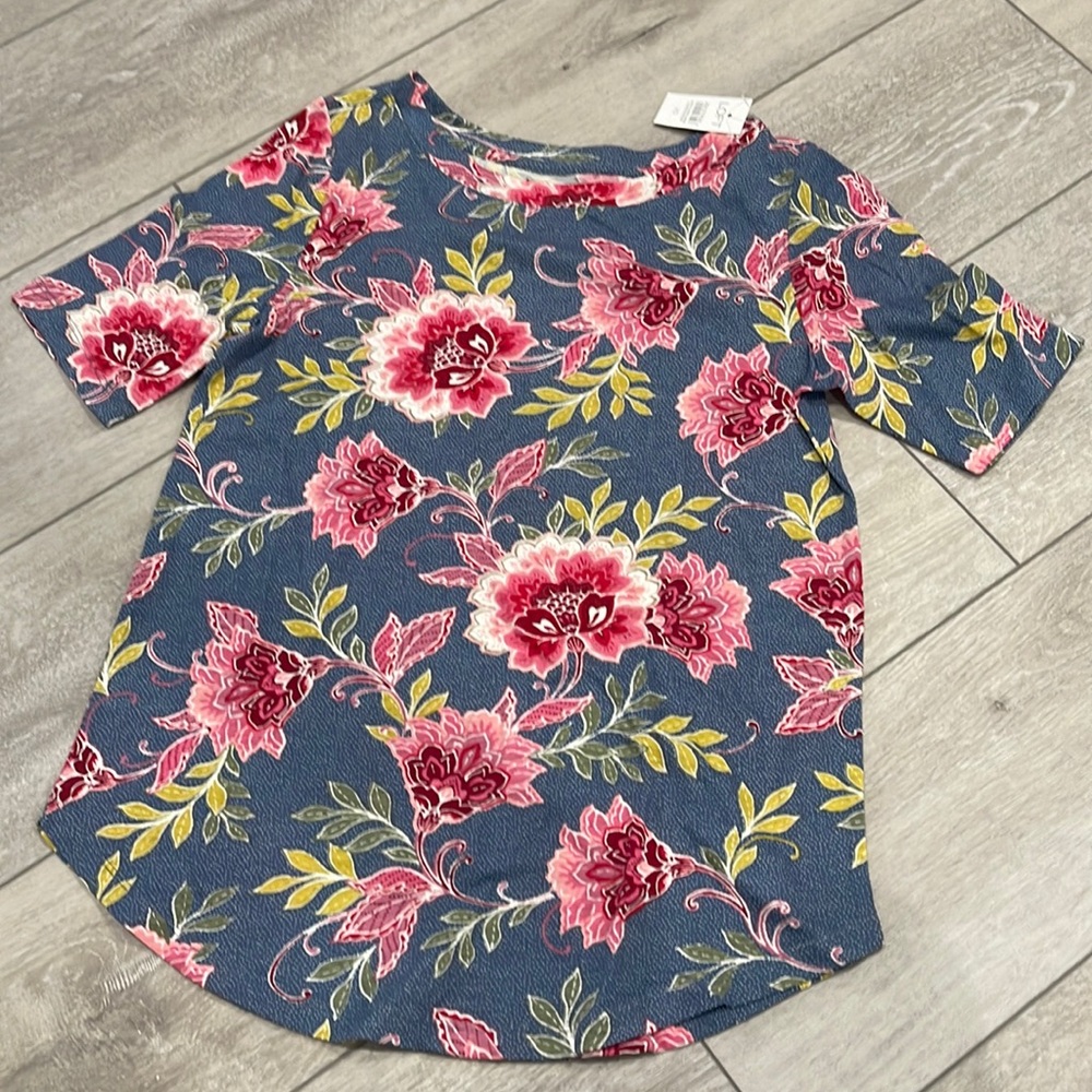 Loft flower top XS womens tshirt brand new